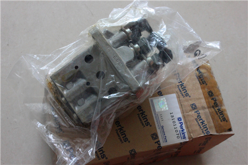 威爾遜勞斯萊斯奧林匹亞柴油發(fā)電機(jī)SE116Y燃油泵