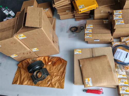 卡特彼勒攤鋪機配件全解析:道路施工的得力助手！